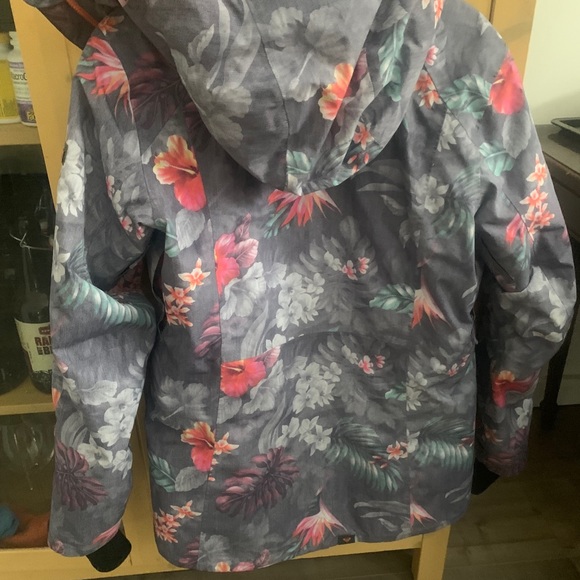 Roxy Essence 2L GORETEX snowboard jacket - Picture 6 of 6